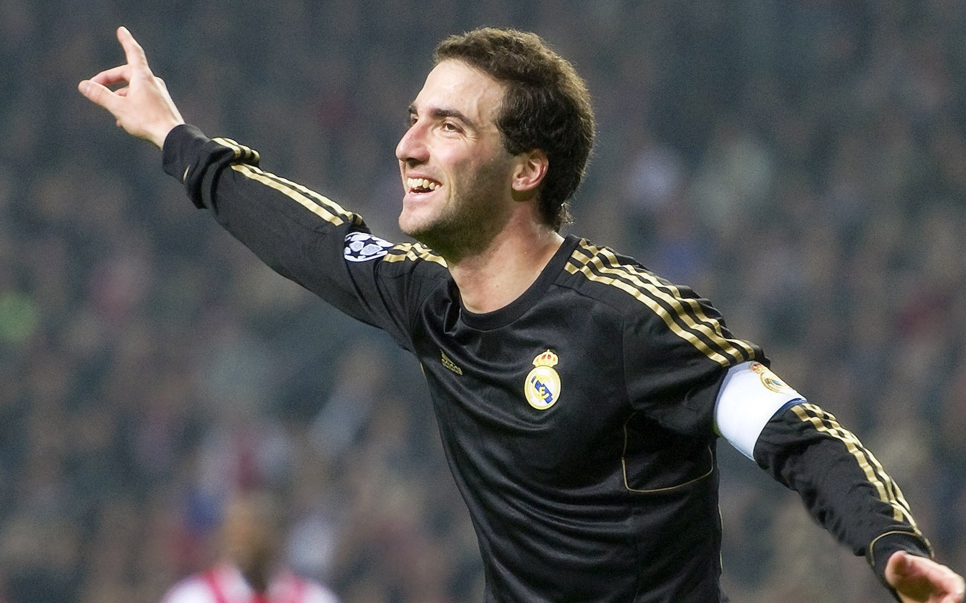 多线作战的艺术，当曼城射偏、独行侠抢板，曼联的名单震惊了欧篮联，多线作战日，曼城射偏、独行侠抢板，曼联名单震惊欧篮联