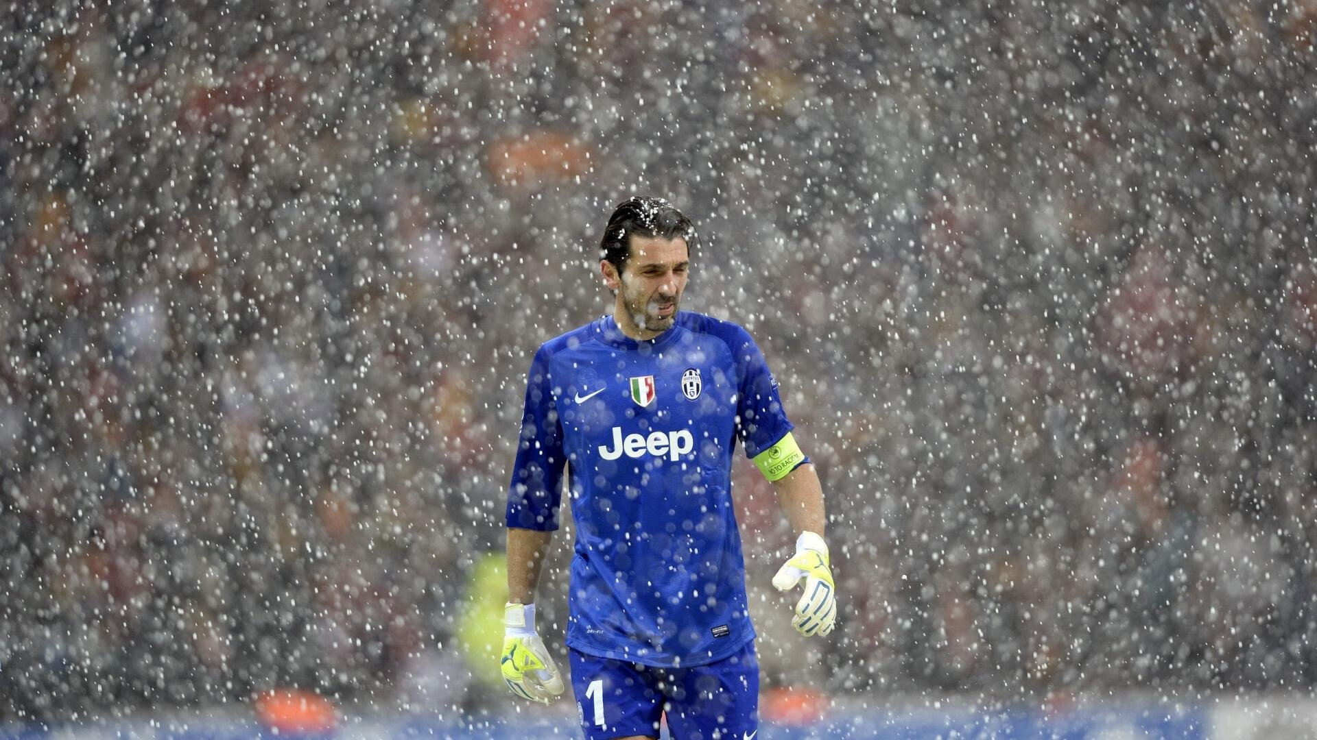 蓝军绝地反击，头槌建功+点球制胜，格子军团三连败跌入深渊，蓝军头槌+点球逆转，格子军团三连败坠入深渊